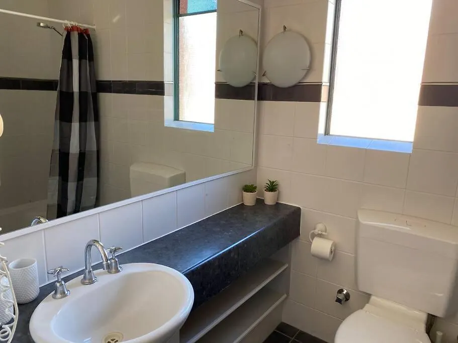 Subi Central Close Cbd Hospitals Wifi Netflix Wine Perth