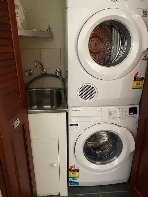 Subi Central Close Cbd Hospitals Wifi Netflix Wine Perth Apartment